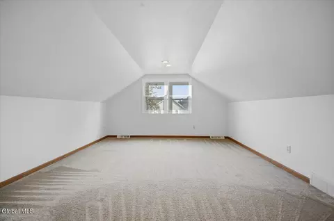 Bedroom - 1 Starboard Ct, Waterford, NY 12188 photo 5 of 6
