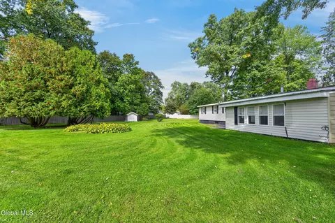 Exterior - 19 Stephen Rd, Schenectady, NY 12302 photo 8 of 13
