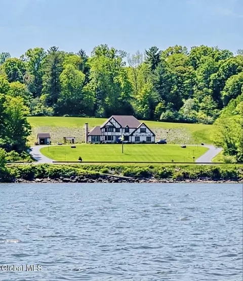 187 Greene Bedell Rd, Coxsackie, NY 12051