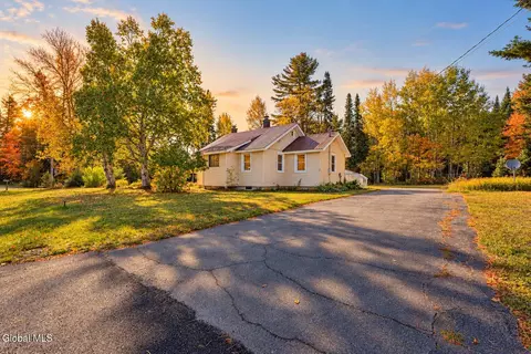 160 Marcy Ln, Newcomb, NY 12852
