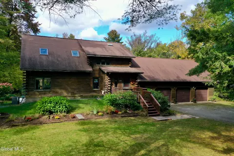 50 Hovey Rd, Greenfield Center, NY 12833
