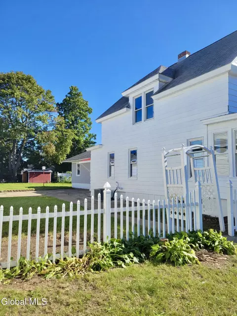 Exterior - 2734 Broadway, Schenectady, NY 12306 photo 2 of 5