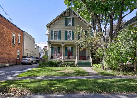 149 Woodlawn Ave, Saratoga, NY 12866