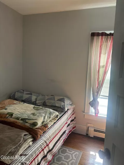 Bedroom - 842 Main Ave, Schenectady, NY 12303 photo 1 of 3