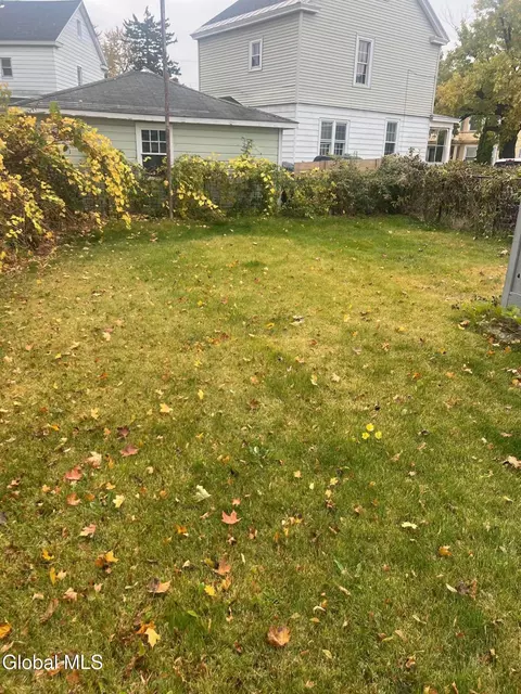 Exterior - 842 Main Ave, Schenectady, NY 12303 photo 1 of 2