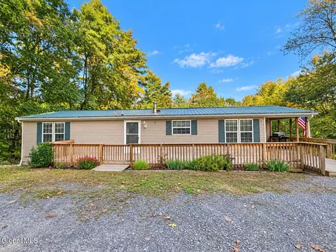1330 Tripoli Rd, Fort Ann, NY 12827