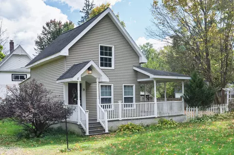 9 Haven Ave, Round Lake, NY 12151