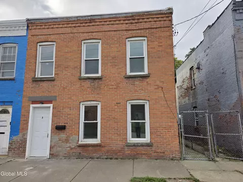 7 Smith Ave, Troy, NY 12180