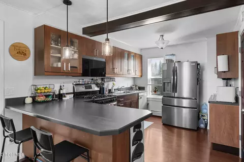 Kitchen - 1325 Coplon Ave, Schenectady, NY 12309 photo 2 of 5