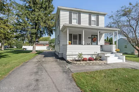 Exterior - 1325 Coplon Ave, Schenectady, NY 12309 photo 2 of 11