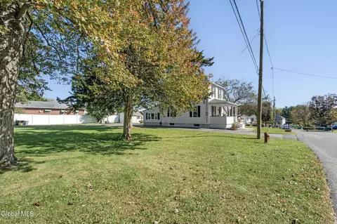 Exterior - 1325 Coplon Ave, Schenectady, NY 12309 photo 9 of 11