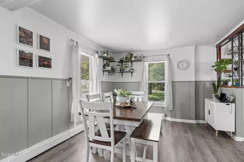 Dining - 1325 Coplon Ave, Schenectady, NY 12309 photo 2 of 3
