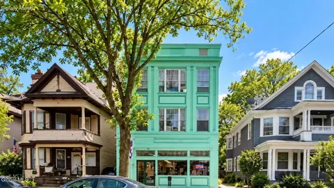 864 Madison Ave, Albany, NY 12208