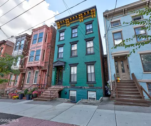 60 Clinton Ave, Albany, NY 12210