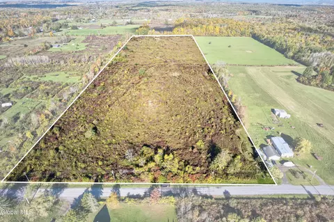 620 N Green Rd, Sprakers, NY 13317