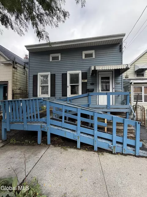 477 3rd St, Albany, NY 12206