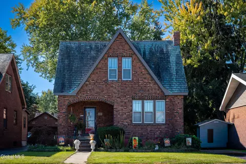 292 Whitehall Rd, Albany, NY 12209