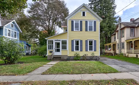 32 Grove Ave, Glens Falls, NY 12801