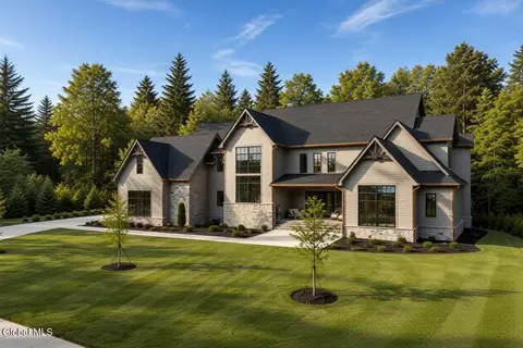 1 Gregory Ct, Saratoga Springs, NY 12866