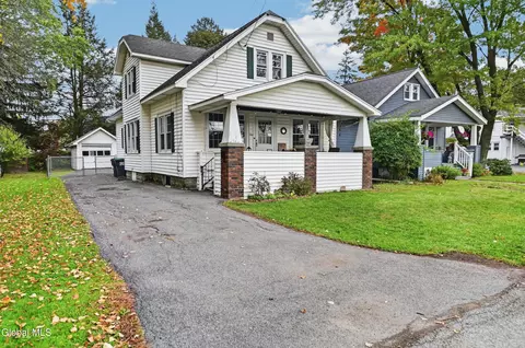 604 Engleman Ave, Glenville, NY 12302