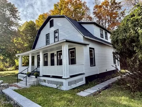 1169 Ny-295, East Chatham, NY 12060