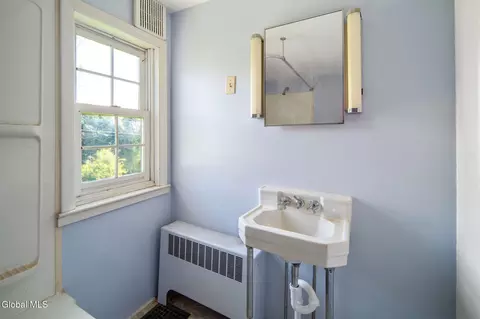 Bath - 164 Lang Rd, Summit, NY 12175 photo 2 of 2