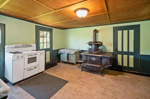 Kitchen - 164 Lang Rd, Summit, NY 12175 photo 3 of 4