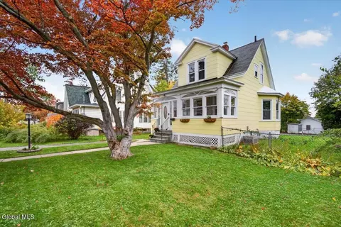 Exterior - 1123 Garner Ave, Schenectady, NY 12309 photo 2 of 6