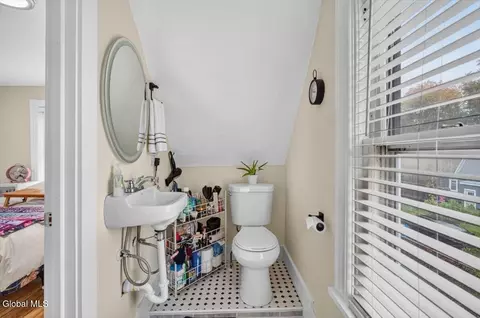 Bath - 1123 Garner Ave, Schenectady, NY 12309 photo 3 of 3
