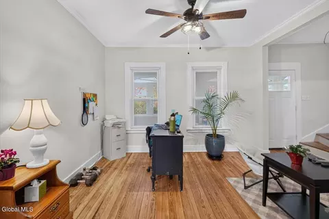 Entry Way - 1123 Garner Ave, Schenectady, NY 12309 photo 2 of 3