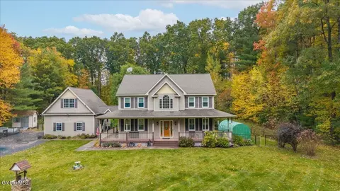 74 Putnam Rd, Stillwater, NY 12170