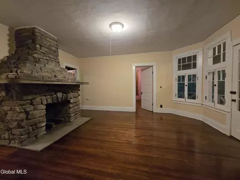 Living - 26 Barnes Ln, East Berne, NY 12059 photo 3 of 4