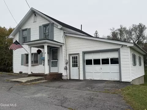 15 2nd Ave, Whitehall, NY 12887