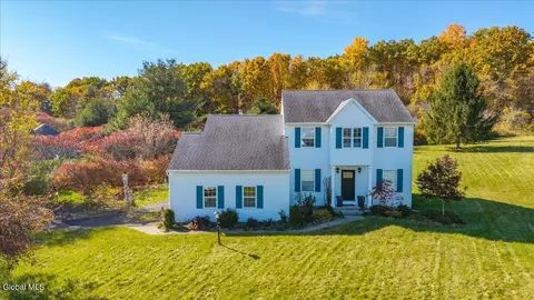 2 Saddle Club Hill Dr, East Greenbush, NY 12061