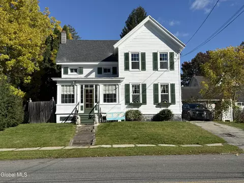 152 Kingsboro Ave, Gloversville, NY 12078