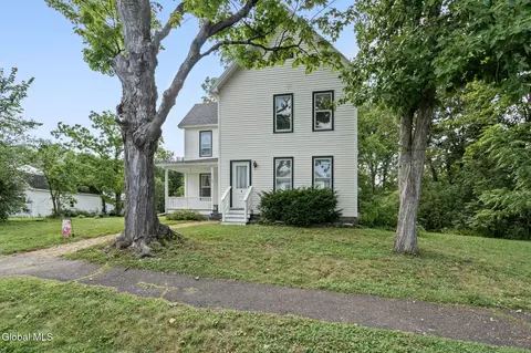 128 Grand St, Altamont, NY 12009