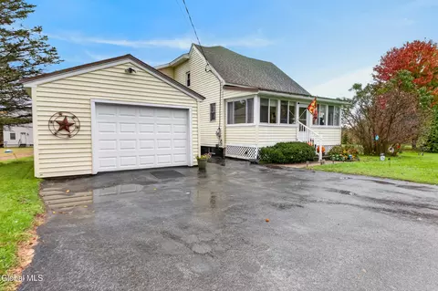 487 County Highway 102, Gloversville, NY 12078