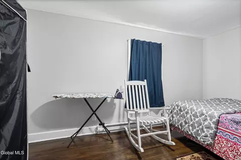 Bedroom - 1126 Ardsley Rd, Schenectady, NY 12308 photo 3 of 6