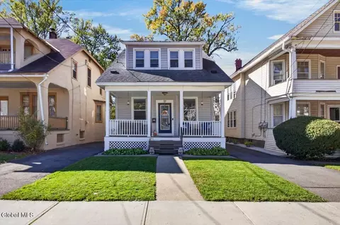 32 Cuyler Ave, Albany, NY 12209