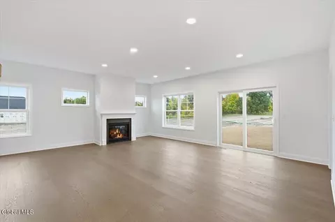 Living - 3 Clover Leaf Dr, Halfmoon, NY 12065 photo 1 of 6