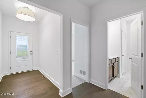 Entry Way - 3 Clover Leaf Dr, Halfmoon, NY 12065 photo 1 of 2