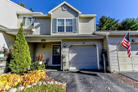 31 Old Mill Ln, Queensbury, NY 12804