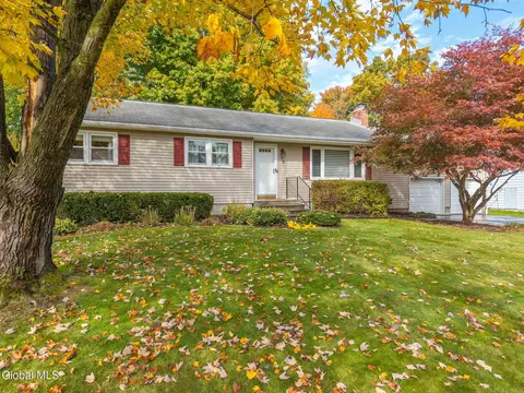 19 Marlyn Dr, Burnt Hills, NY 12027