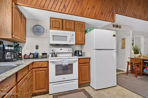 Kitchen - 5 Sande Ln, Corinth, NY 12822 photo 1 of 2
