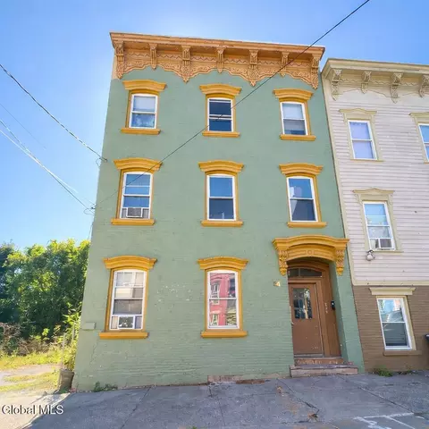 54 Alexander St, Albany, NY 12202