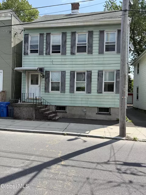 35 Slingerland St, Albany, NY 12202