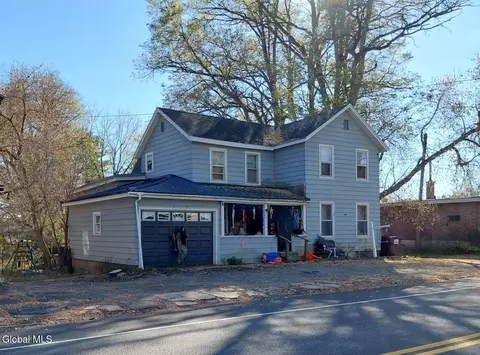 425 S Main St, Gloversville, NY 12078