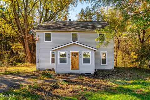 269 Lake Hill Rd, Burnt Hills, NY 12027