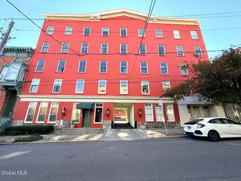 270 Hudson Ave # 104, Albany, NY 12210