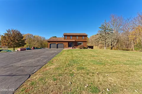 1000 Stony Point Rd, Schodack, NY 12033